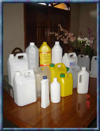 Bidones y botellas plásticas